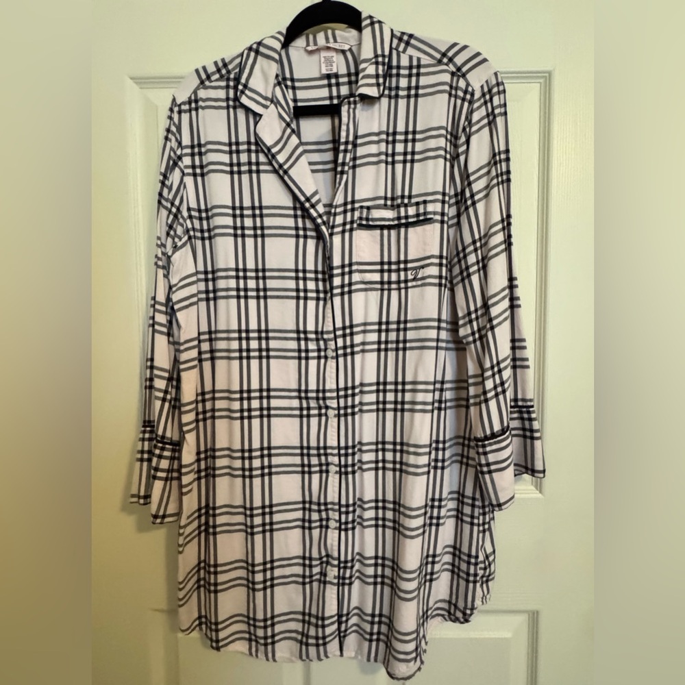 Victoria's Secret Black and Light Pinkish Plaid Sleep Shirt, Small